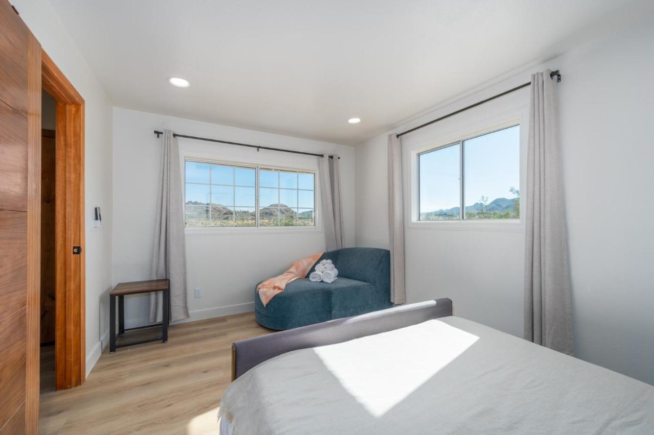 @ Marbella Lane - Rainbow House Glampers Paradise * Joshua Tree